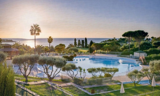 Agay Apartment | Oceanfront Villa Appartement: 10/10 Guest Rated Getaway