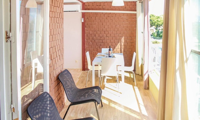 L'Albufereta Apartment | Cozy 2-Bedroom Accommodation with Ocean Views in Alicante