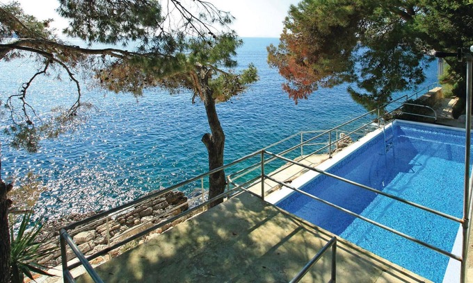 Prizba Apartment | Discover Your Ideal Getaway by the Oceanfront