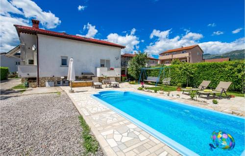 Sarsoni Apartment | Family-Friendly 2 Bedroom Apartment in Drazice with Pool