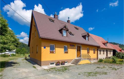 Vrata Apartment | Inviting Fuzine Apartment with Full Kitchen & Family-Friendly