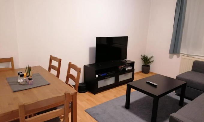 Liebenau Apartment | Budget-Friendly Apartment in Graz City for Couples
