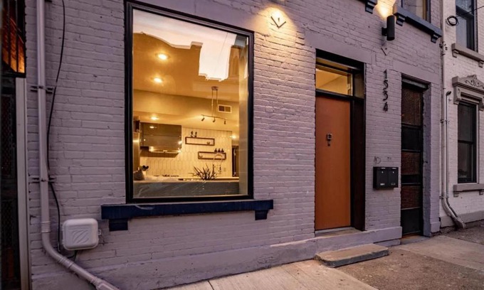 Over-the-Rhine Apartment | Charming Apartment in Historic OTR - Guest Rated 9.8/10