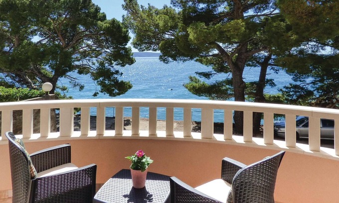 Jesenice Apartment | Seaside Apartments in Jesenice with Oceanfront Amenities
