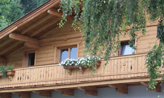 Kitzbuehel Apartment | Charming Kitzbuhel Apartment Steps from Ski Area