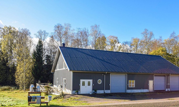 Langaryd Apartment | Relaxing Lake View Vacation Home with Spa & Hot Tub