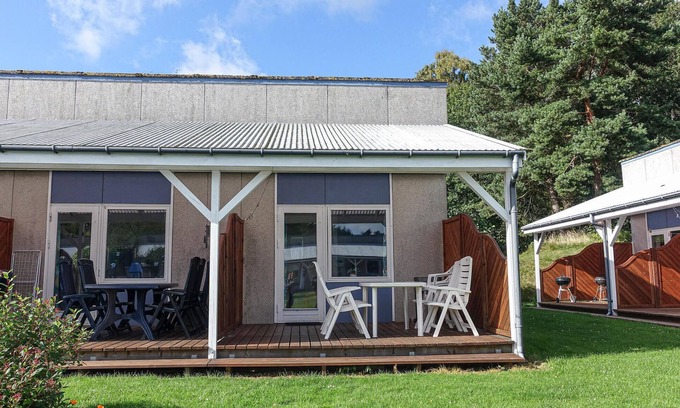 Dueodde Apartment | Cozy Oceanfront Retreat in Dueodde Feriepark Awaits You