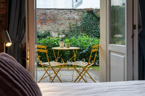 Stradom Apartment | Experience the Old Town Suite: Rated 9.7/10 by Guests