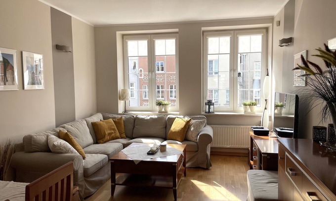 Gdansk City Center Apartment | Inviting Apartment in Gdańsk with Spa & Breakfast Included