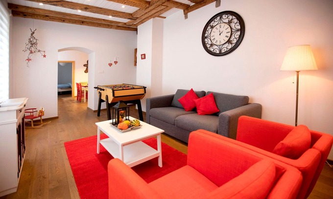 Old Town Apartment | Inviting Apartment in Colmar's Historic Heart with Lake View