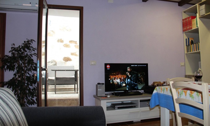 Posada Apartment | Charming Apartment with Ocean View in Historic Posada