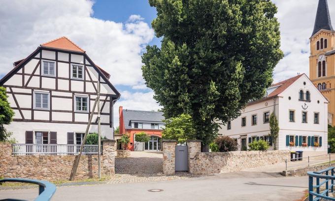 Radeburg Apartment | Cozy apartment near Dresden and Moritzburg for up to 5 people