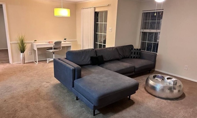 Fairfax Apartment | Charming Apartment by Fairfax Corner & Near GMU!
