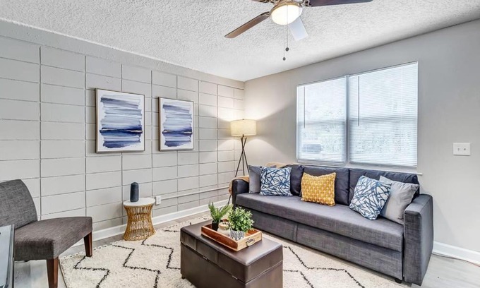 Oak Haven Apartment | Pet-Friendly Apartment on Peaceful Shaded Street
