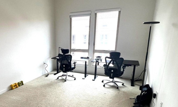 Irvine Apartment | Charming Apartment Steps from Irvine Spectrum with Pool & Kitchen!