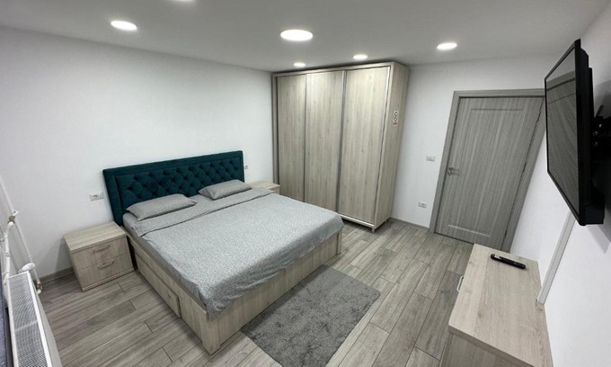 Radauti Apartment | Child-Friendly Cozy Apartment with 9.9/10 Guest Rating