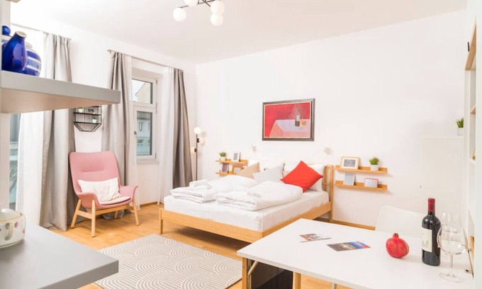 Margareten Apartment | Inviting Siebenbrunn Apartment with Family-Friendly Amenities