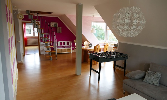 Altenbrunslar Apartment | Charming Countryside Apartment with Top Amenities, Rated 9.8