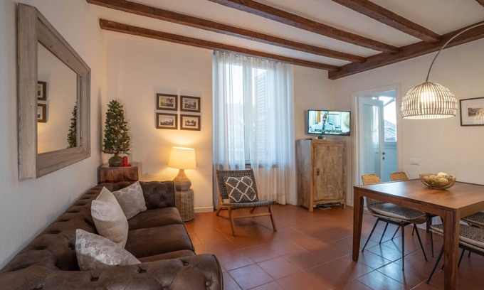 Citta Alta Apartment | Inviting Apartment in Prime Location with Family Amenities