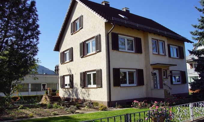 Biberach Apartment | Charming Apartment with Balcony & Spa, Rated 9.8 by Guests