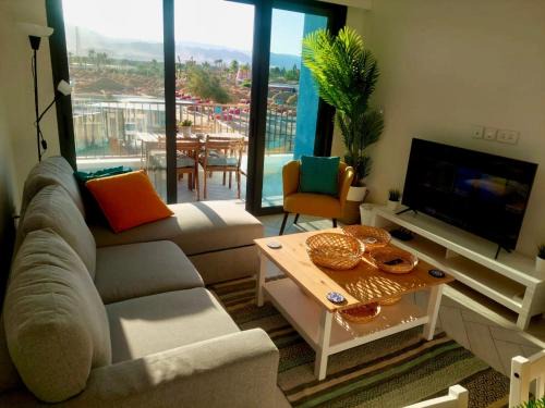 Aqaba Apartment | Cozy Apartment with Private Beach, couples and families only