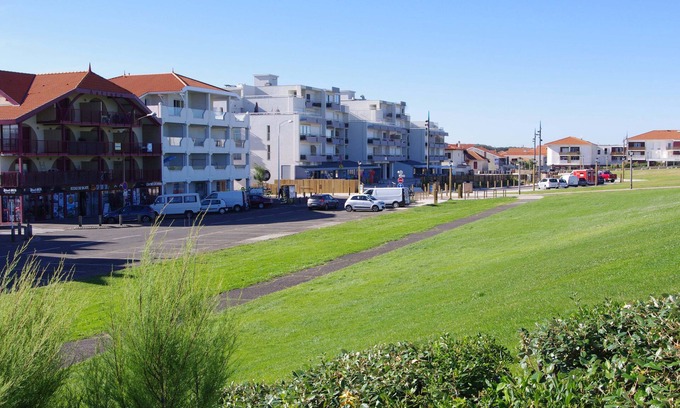 Biscarrosse Plage Apartment | Beachside Appart with Balcony, Pool & High Guest Rating
