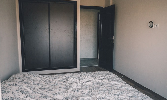 Tamariss Apartment | Relaxing Apartment with Pool and Garden for Your Getaway