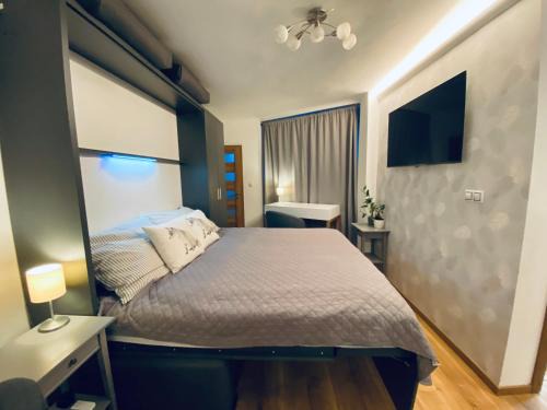 Prague 6 Apartment | Inviting Apartment Steps from Prague Castle - Rated 9.5/10