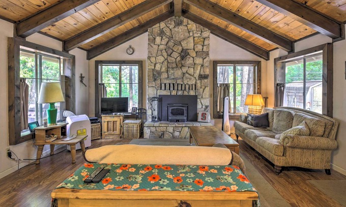 Arnold House | Cozy Arnold Hideaway w/ Serene Wooded Views & Deck