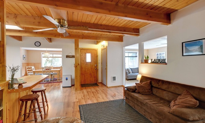 Paradise Estates Cottage | Charming Ashford Home Near Rainier National Park