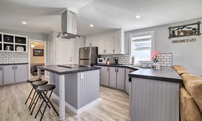 Ashton House | Inviting Ashton Abode with Yard - Family-Friendly Retreat!