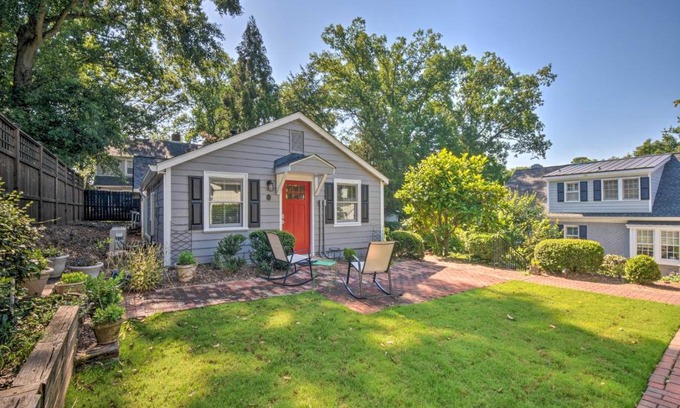 Athens House | Charming Athens Cottage Steps from Sanford Stadium