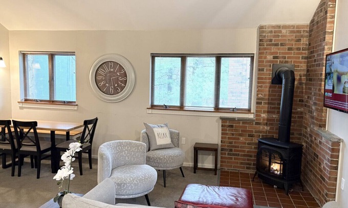 Bartlett Condo | Guest Rated 9.8: Attitash Mtn Village Resort - Ideal Retreat