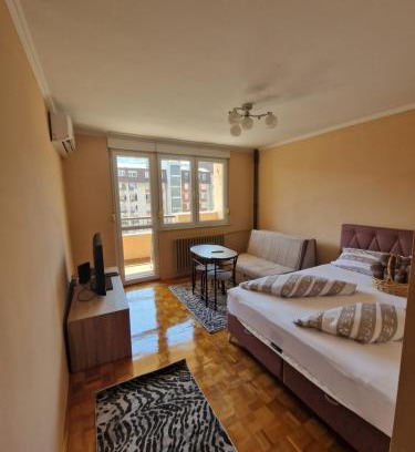 Zenica Apartment | Inviting Hotel with Child-Friendly Amenities and Comfort