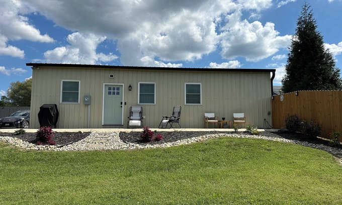Amelia Court House House | Inviting Barndominium with Pool & Spa - Rated 10/10!