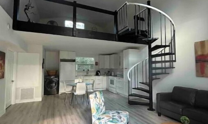 Orange City House | Charming Barndominium with Spa and Breakfast Included