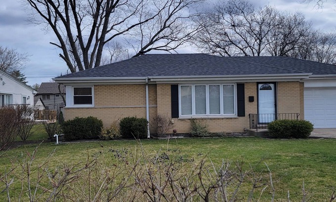 Glenview House | Private Entrance Basement Retreat with 2 Bedrooms