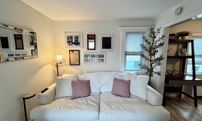 Long Beach House | Cozy Beach Cottage Steps From Ocean, Driveway, Beach Passes!