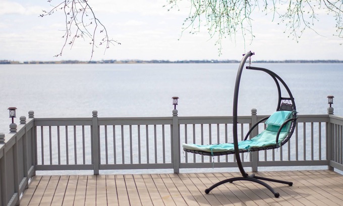 Hamlin County Cabin | Cozy Beachfront Lake House with Spa and Hot Tub Retreat