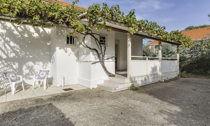 Biscarrosse Plage House | Cozy Villa Biscarrosse Plage with Oceanfront Views