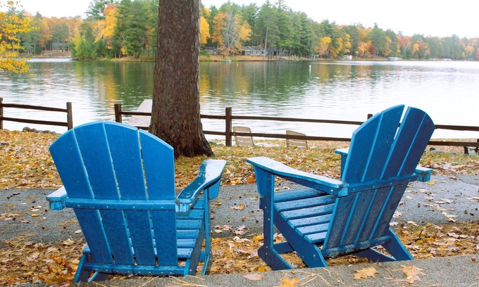 St Germain Cabin | Cozy Bear Lodge: Beachside Cabin with Private Dock & Trails