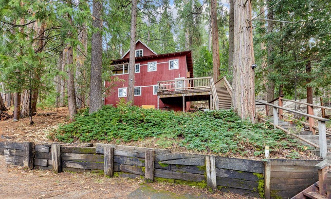Arnold House | Cozy Retreat with Game Room & Deck for Memorable Stays