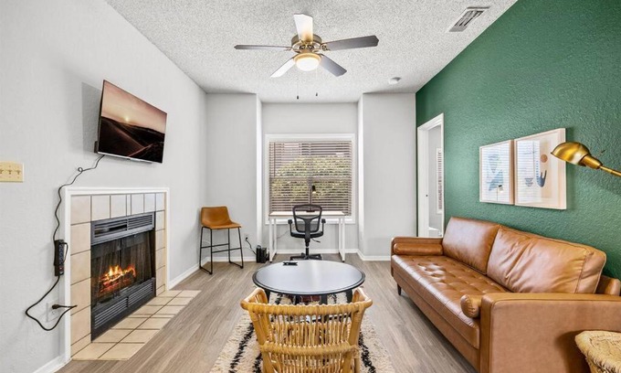 Milwood Apartment | Charming BoHo 2bd Apartment with Pool in Cedar Park