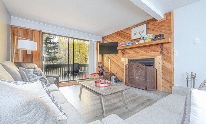 Brian Head Condo | Stay at The Ridges H2 - Steps from Giant Steps Ski Slopes