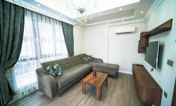 Bayrampasa Apartment | Cozy & Bright 1-Bdr Apartment