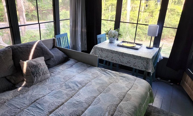 Quitman House | Pet-Friendly Bungalow Minutes from Lake Fork - 10/10 Rated