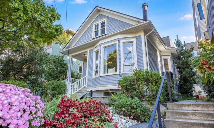 Minor House | Charming Bungalow with Kitchen in Capitol Hill