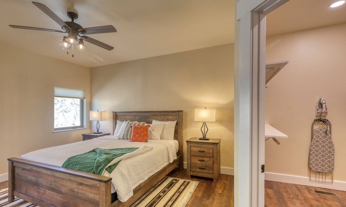Rockerville Apartment | Cozy Cabin 10 Minutes From Mt Rushmore