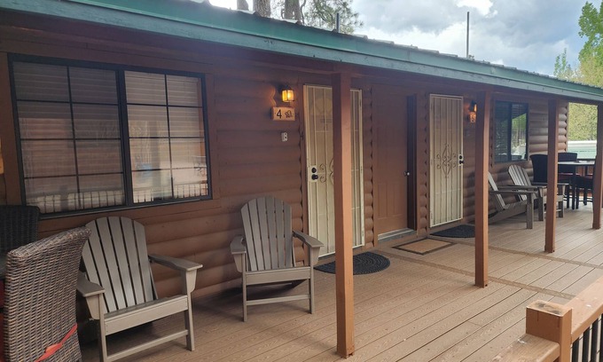 Payson Cabin | Cozy cabin #4, with WiFi and AC/heat at the base of the Mogollon Rim.