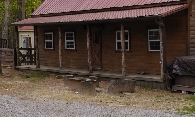 Jamestown Cabin | Pet-Friendly Cabin Near Big South Fork with Top Ratings
